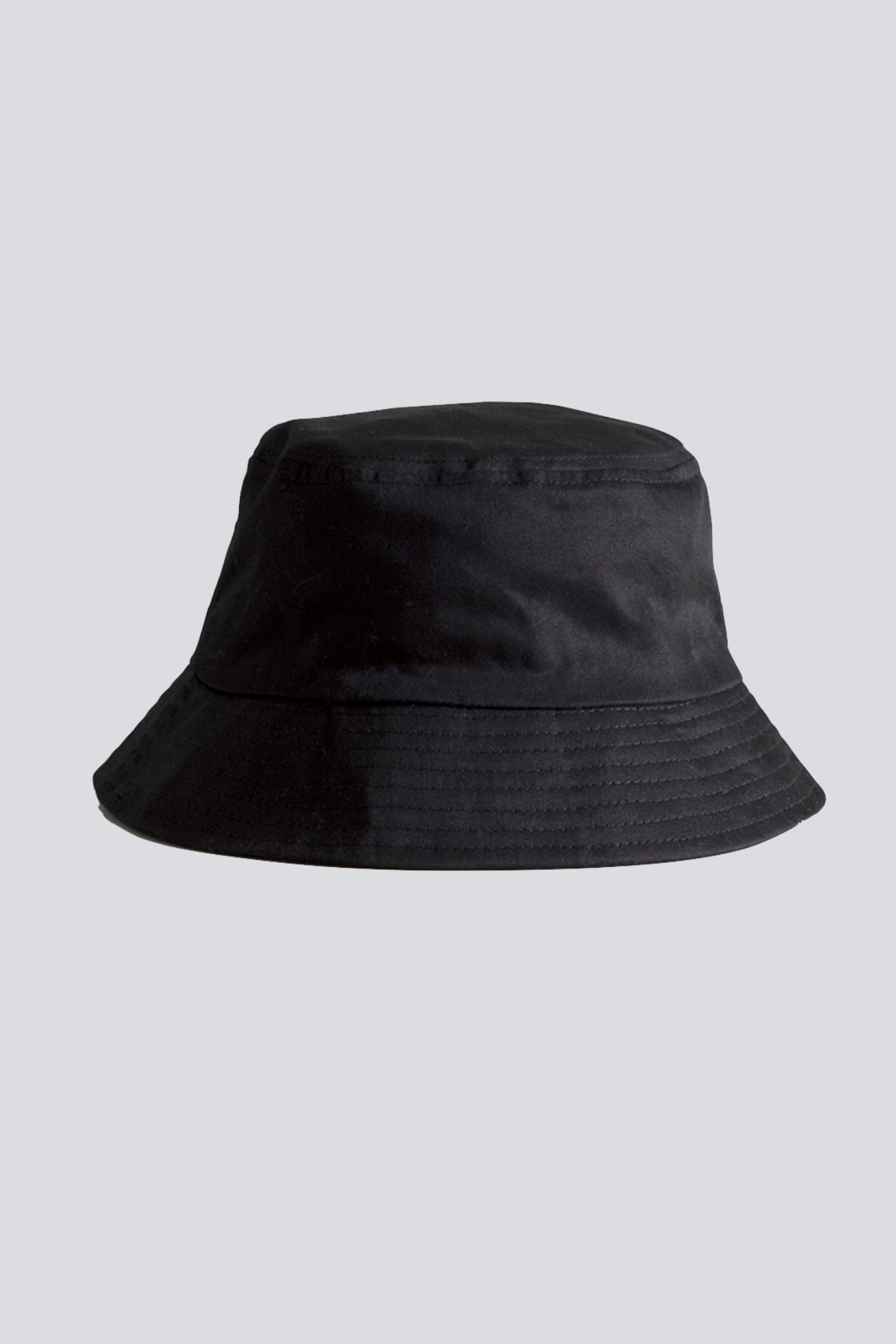 R13 bucket hat