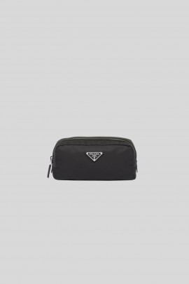 Travel pouch in black nylon