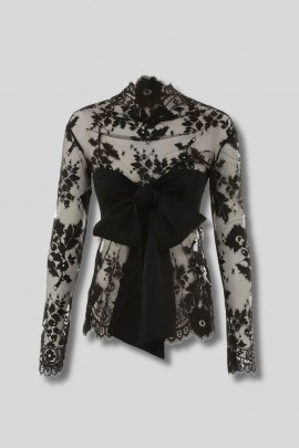 Top en dentelle noir avec noeud
