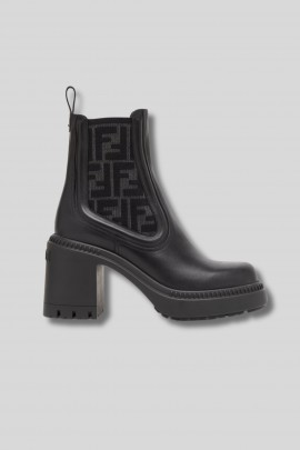 Domino ankle boots in black leather