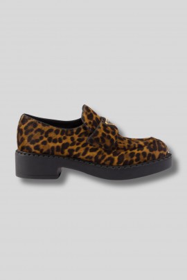 Leopard print chocolate leather loafers