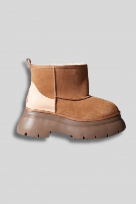 Boots fourrées camel