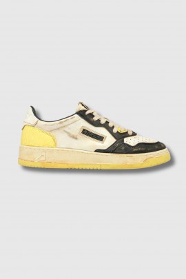 Super Vintage Low Black Buttercup Sneakers