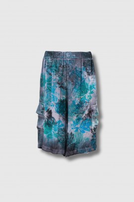 Blue printed silk Bermuda shorts