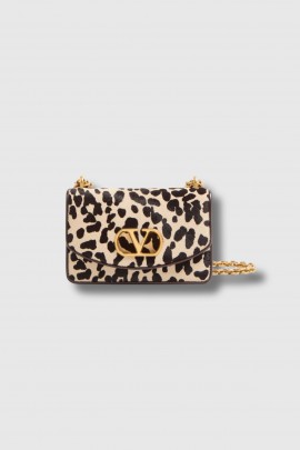 Leopard print bag with logo