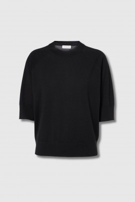 Black knitted T-shirt jumper