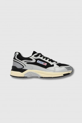 Hyperway trainers in silver and black