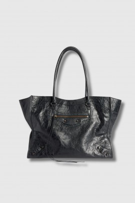 Le City Tote M bag in black leather