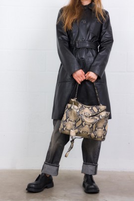 Manteau Tamaca en cuir noir