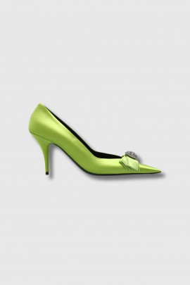 Avenue Palazzo pumps in satin and pistachio green jewels