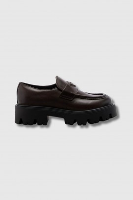 Vintage Brown Stride Loafers