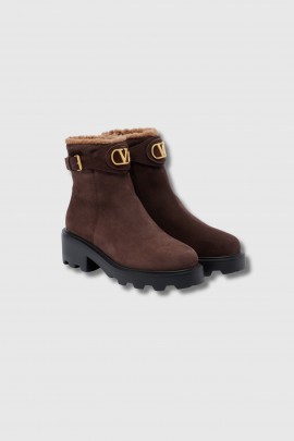 Brown suede heeled booties