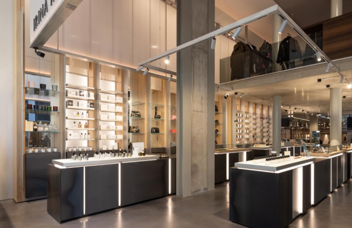 Irina Khä, un projet familial spécialisé dans le retail de luxe...