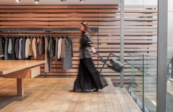 Irina Khä 1000 m² d'expérience riche en convivialité et échange